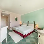 Hotel Luna Lughente 4*